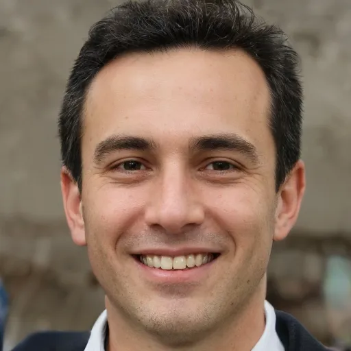 Alejandro Ruiz